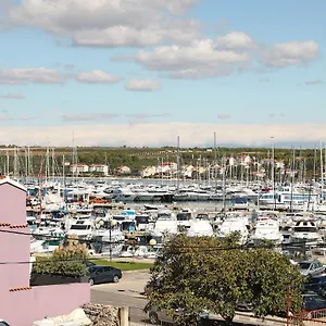 Vedrana Biograd Na Moru