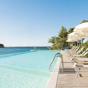 Crvena Luka Biograd Na Moru