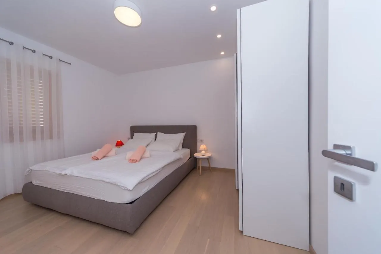 A&J Deluxe Apartment Biograd Na Moru