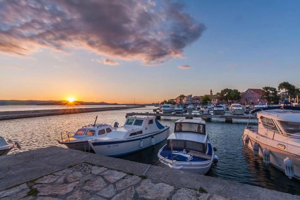 A&J Deluxe Apartment Biograd Na Moru 0*,